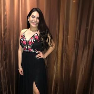 Meet your Posher, Beatriz